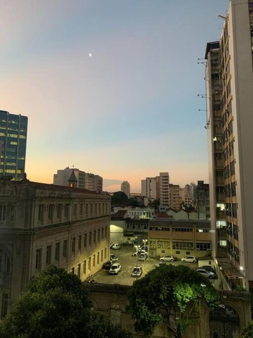 Charmoso Estudio No Coracao Da Lapa - Rj *
