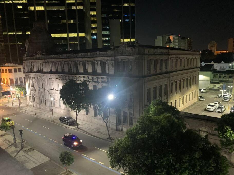 Charmoso Estudio No Coracao Da Lapa - Rj